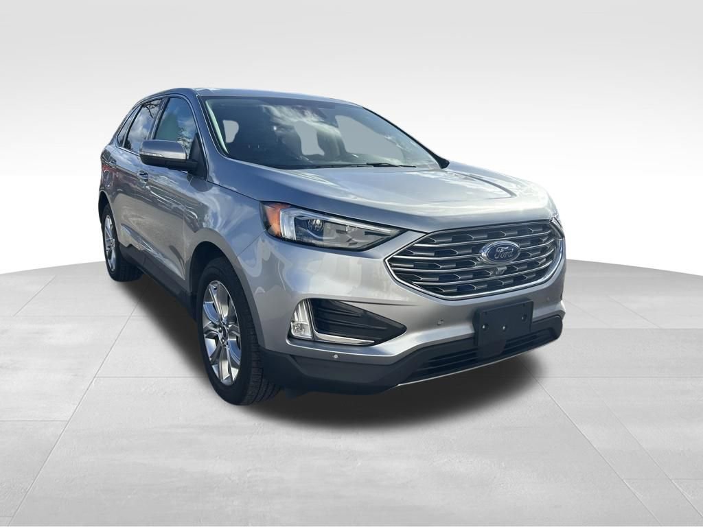 Certified 2022 Ford Edge Titanium w/ Equipment Group 301A image 2