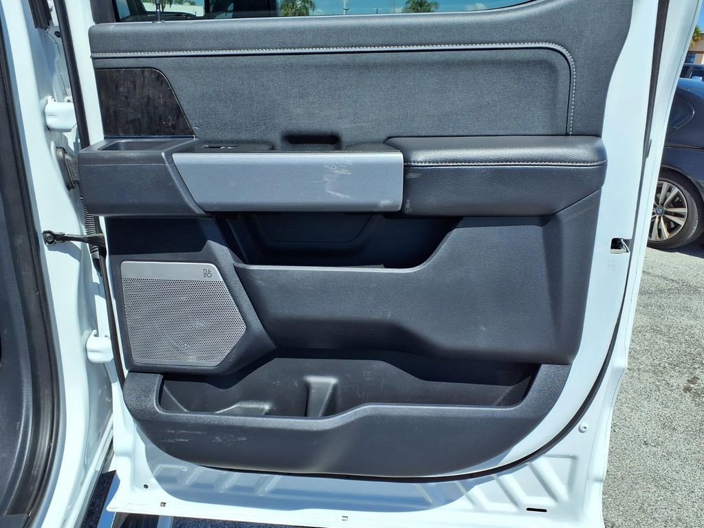 Used 2024 Ford F450 Lariat w/ Camper Package image 16