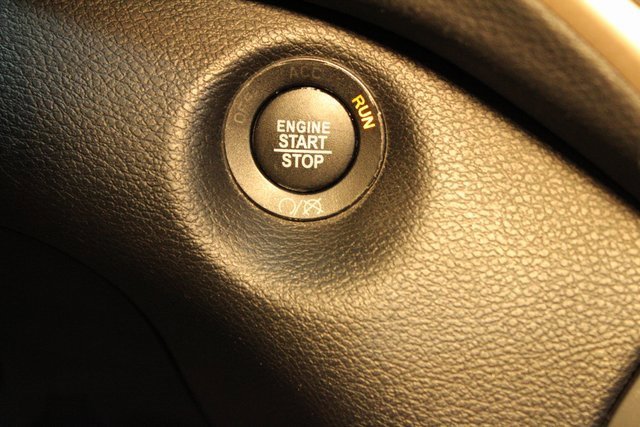 Used 2017 Jeep Cherokee Latitude w/ Comfort & Convenience Group image 25