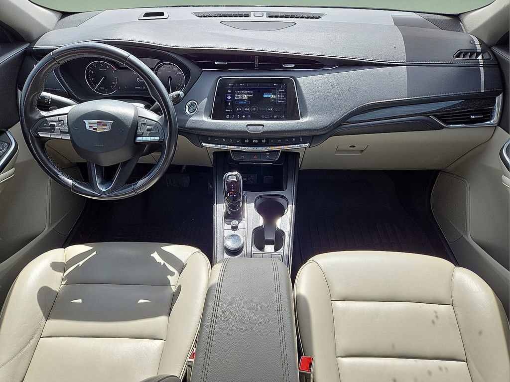 Used 2023 Cadillac XT4 Premium Luxury AWD/4WD image 18