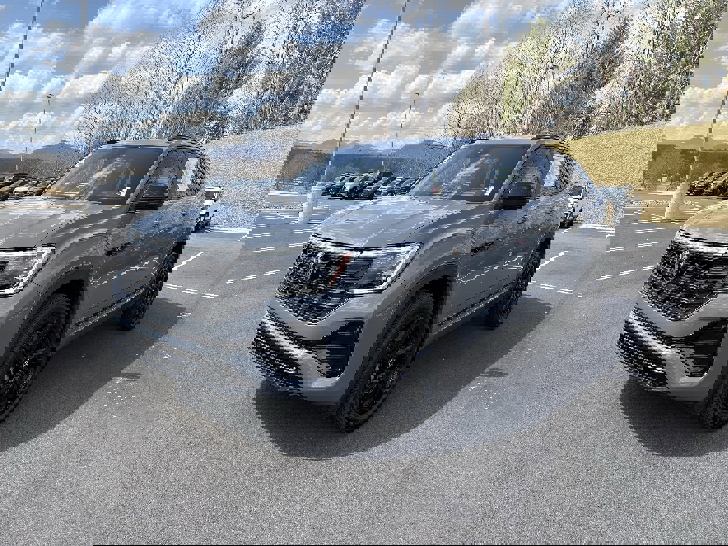 Used 2025 Volkswagen Atlas Cross Sport SEL R-Line image 3