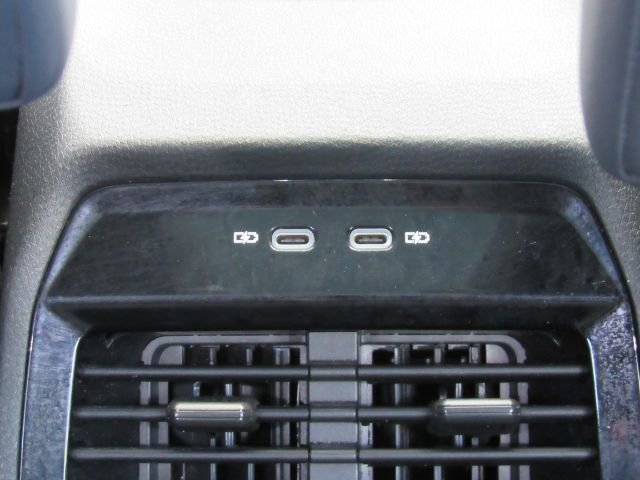 Used 2021 Volkswagen ID.4 Pro S w/ Gradient Package image 31