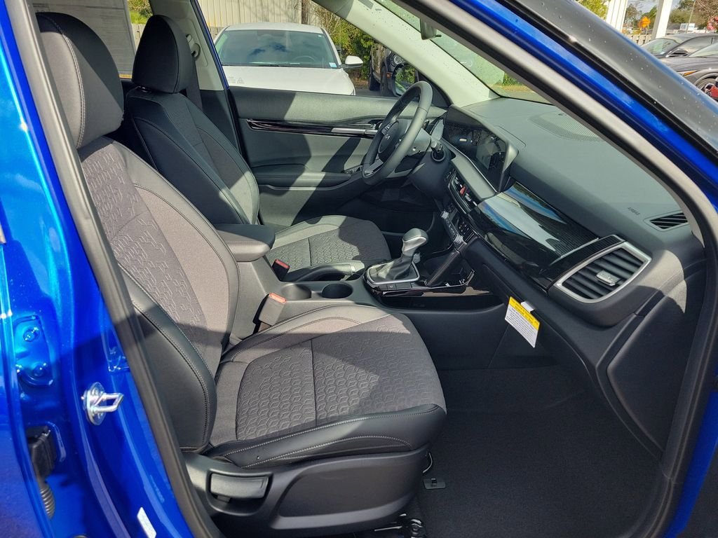 New 2026 Kia Seltos S FWD image 7