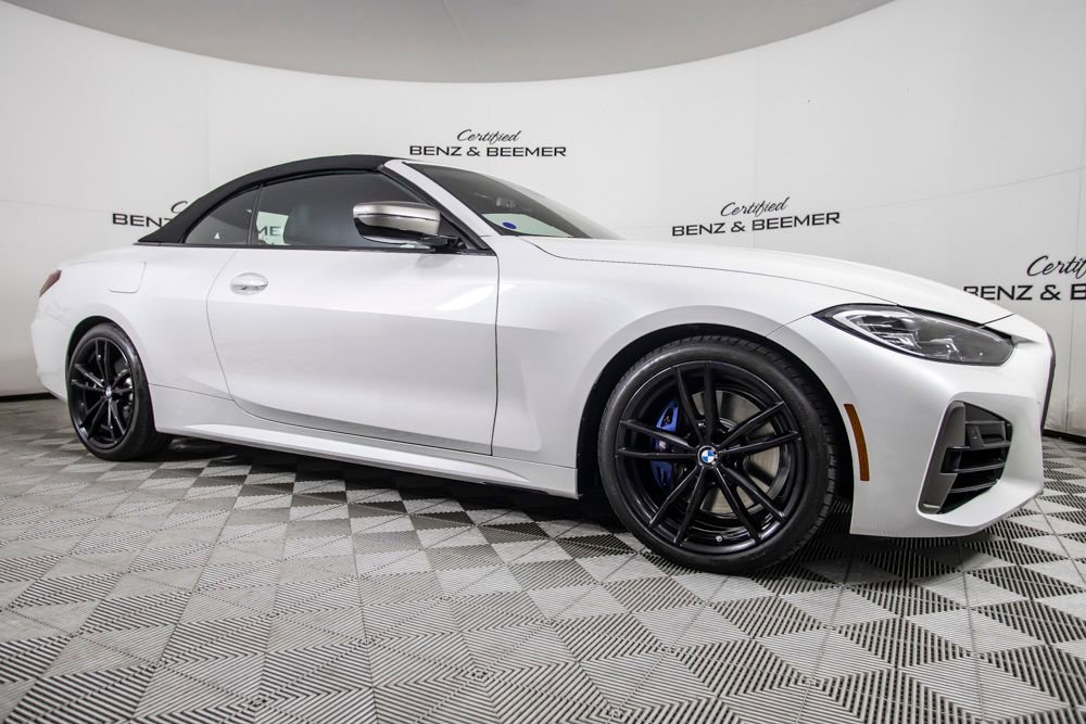 Used 2023 BMW M440i Convertible w/ Premium Package image 3