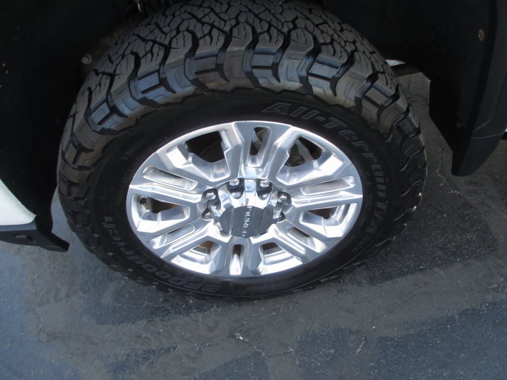 Used 2022 GMC Sierra 2500 Denali image 13