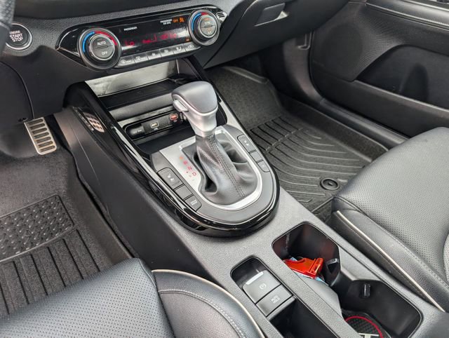 Used 2024 Kia Forte GT-Line w/ GT-Line Premium Package image 16