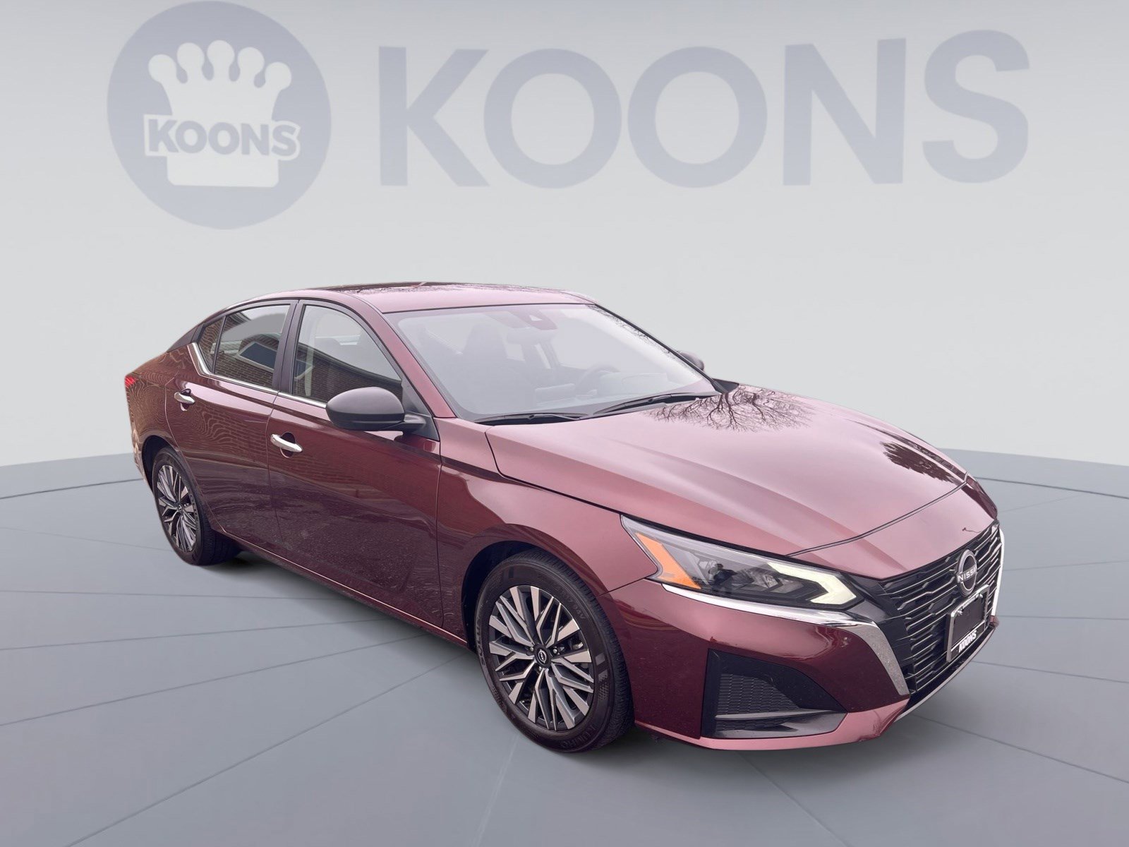 Used 2025 Nissan Altima 2.5 SV image 10