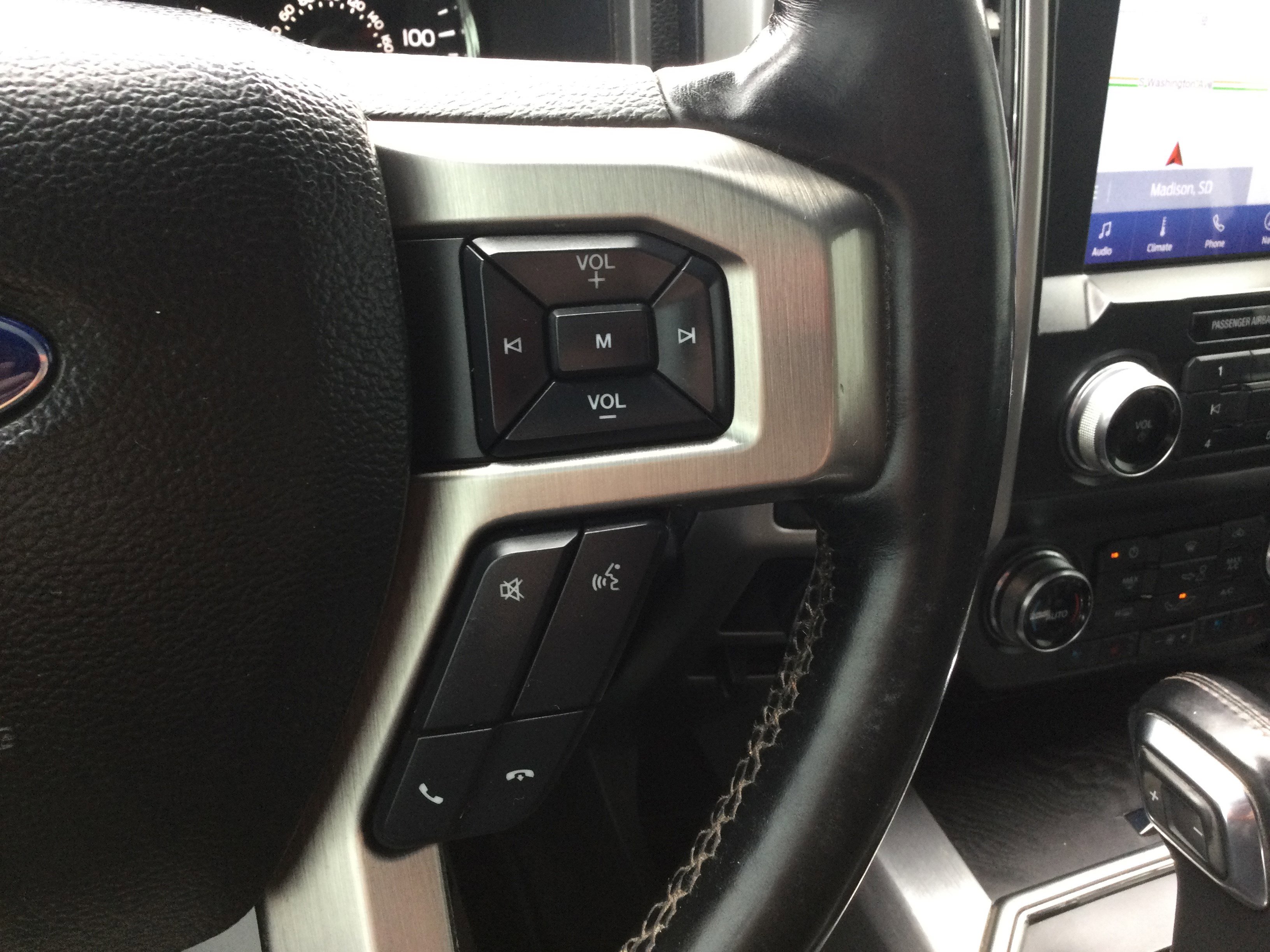 Used 2020 Ford F150 Platinum w/ Equipment Group 701A Luxury AWD/4WD image 17