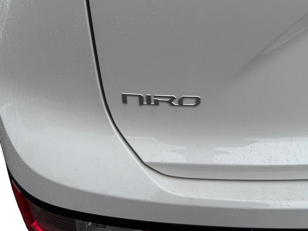 New 2026 Kia Niro LX FWD image 8