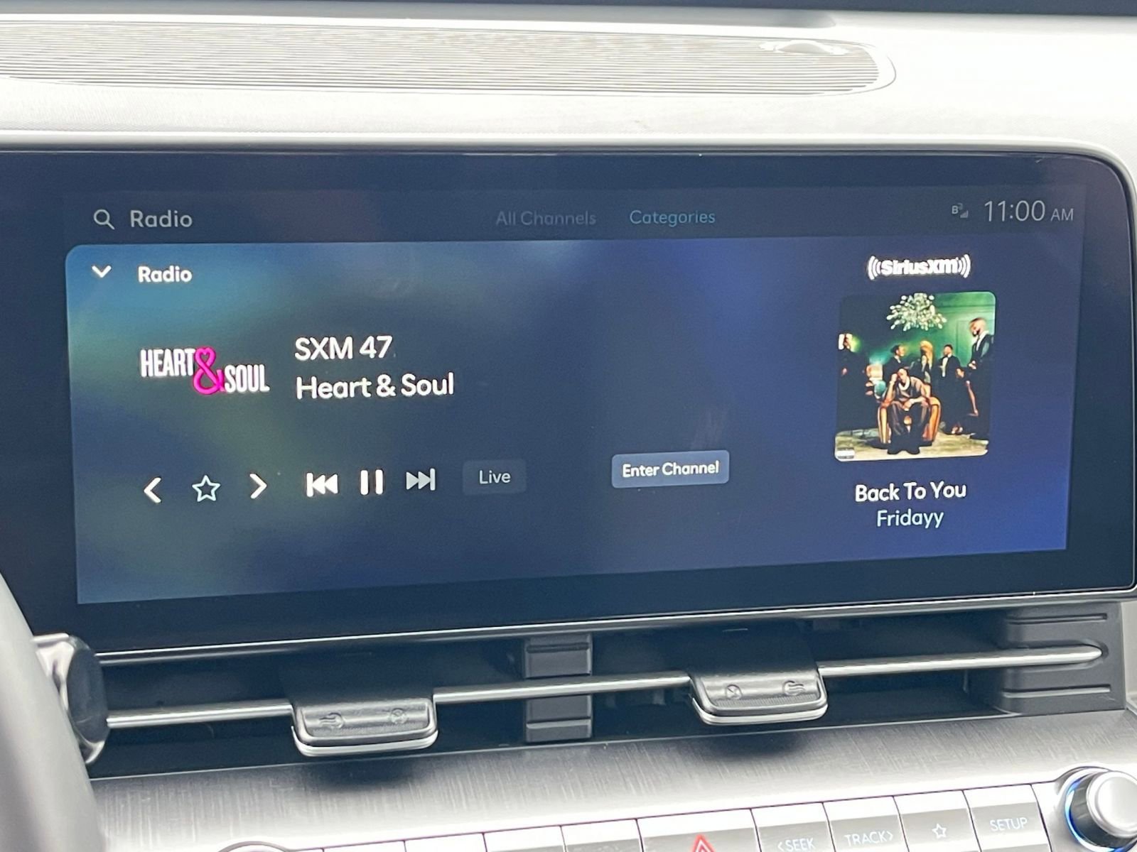 Used 2025 Hyundai Kona SEL image 21