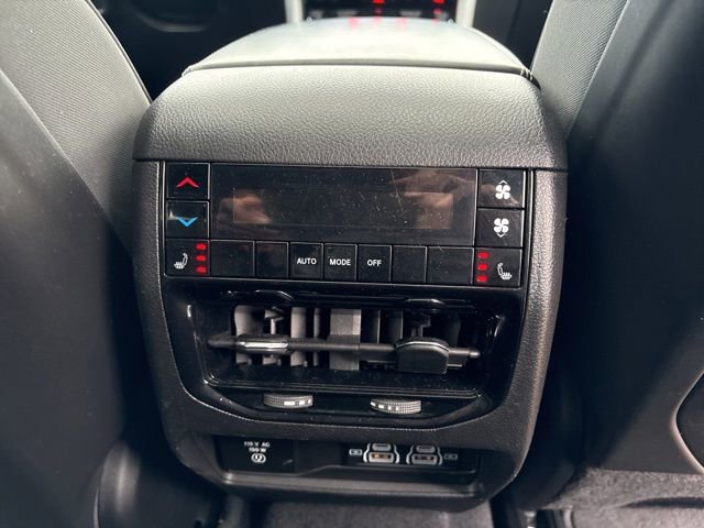 Used 2021 Jeep Grand Cherokee L Overland image 28