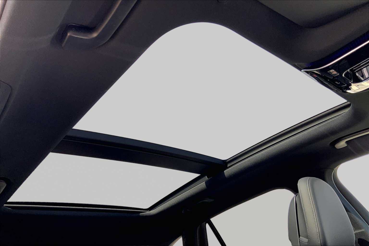 Certified 2026 Mercedes-Benz GLC 300 4MATIC image 11