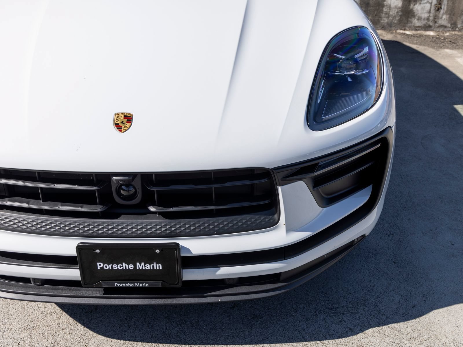 Certified 2026 Porsche Macan AWD/4WD image 17