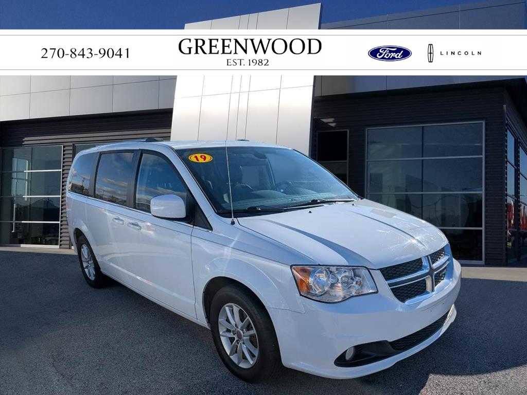 Used 2019 Dodge Grand Caravan SXT w/ Driver Convenience Group