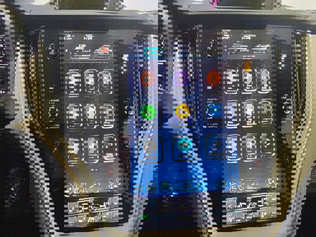 Used 2025 Subaru Outback Limited image 21