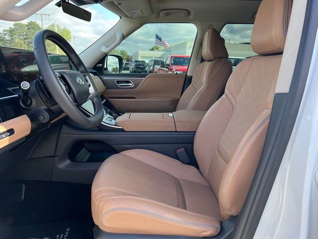Used 2025 INFINITI QX80 Luxe w/ Cargo Package AWD/4WD image 4