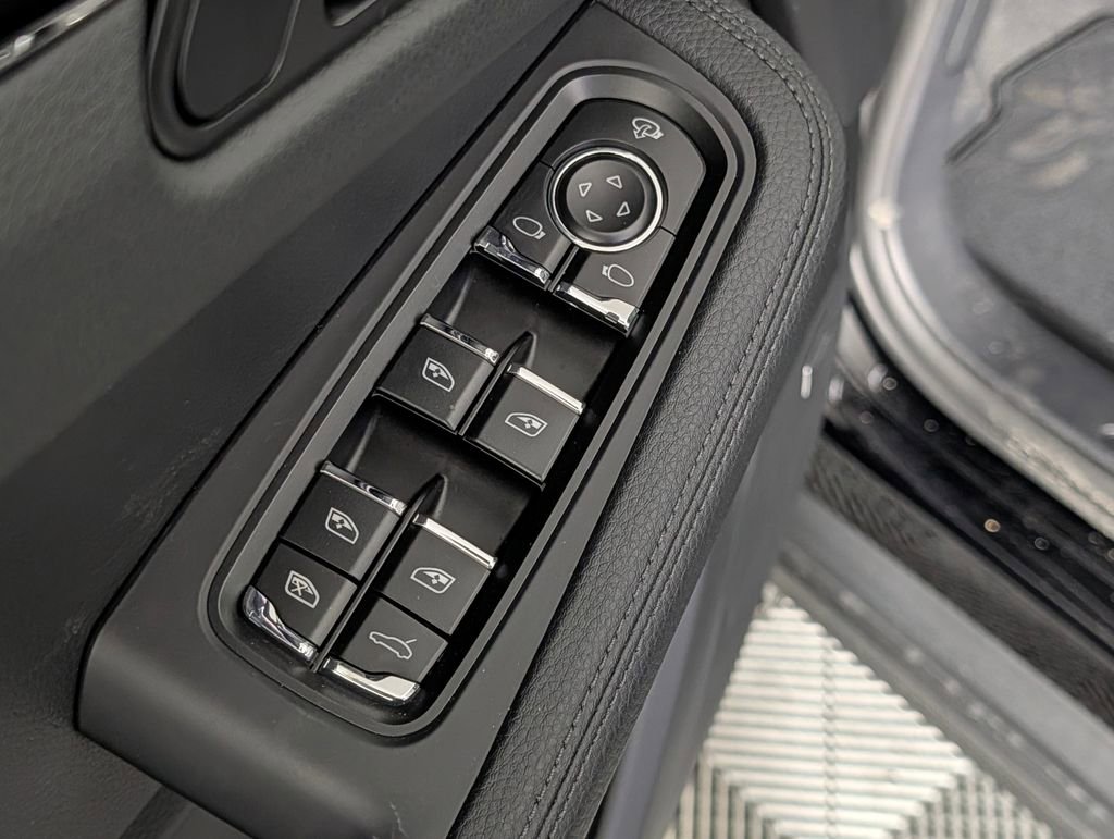 New 2026 Porsche Macan image 27