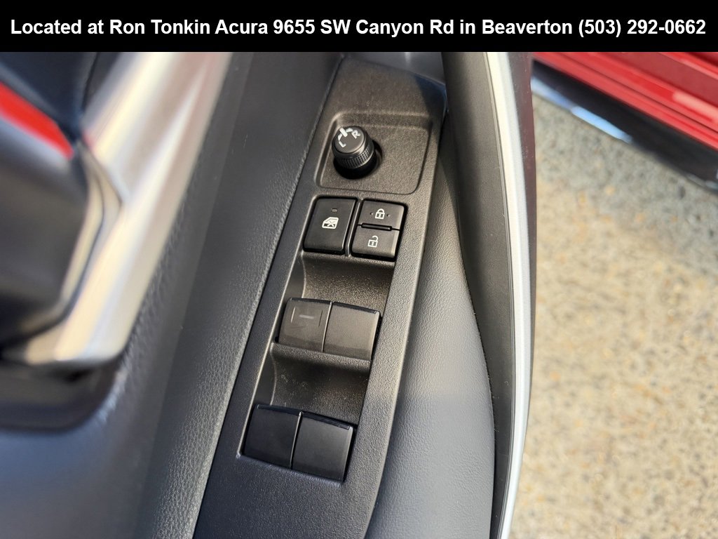 Used 2024 Toyota Corolla SE image 12