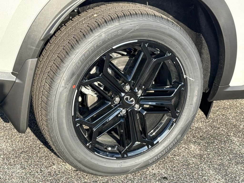 New 2026 INFINITI QX60 Sport w/ Dark Cargo Package image 30