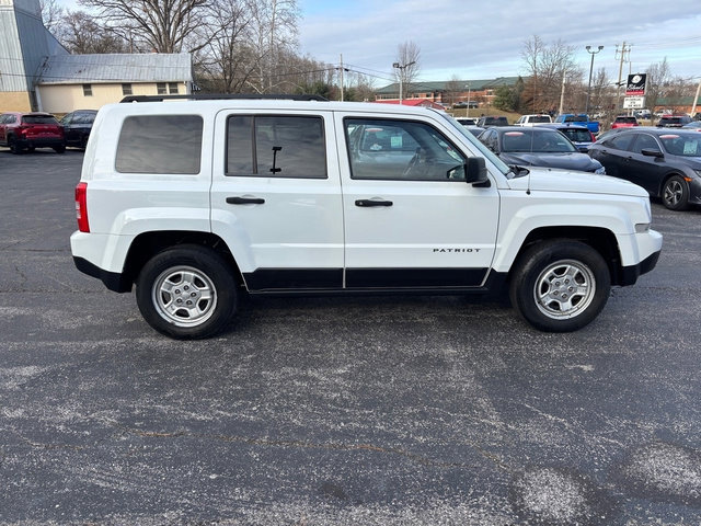 Used 2014 Jeep Patriot Sport image 5