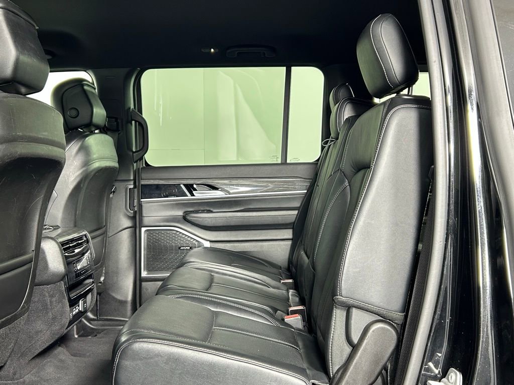 Used 2022 Jeep Wagoneer Series II image 18