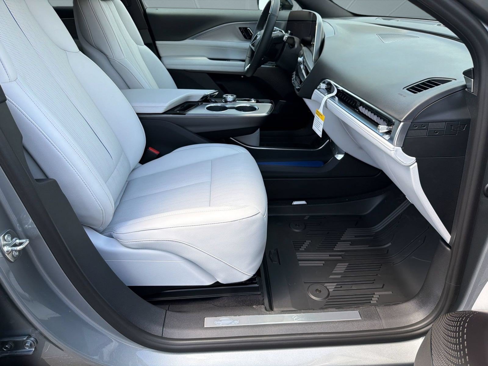 New 2027 Cadillac Lyriq Sport RWD image 25