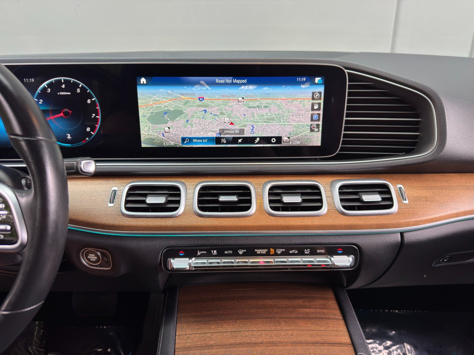 Used 2021 Mercedes-Benz GLE 350 w/ Premium Package image 25