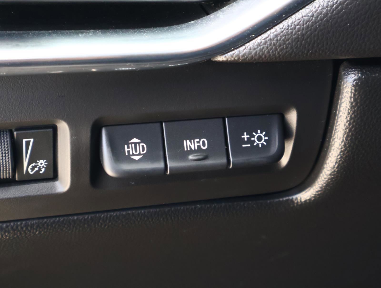 Certified 2023 Cadillac XT4 Sport w/ Technology Package image 29