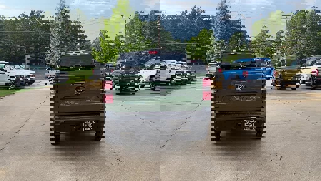 New 2025 Ford Maverick XLT w/ Black Appearance Package image 5