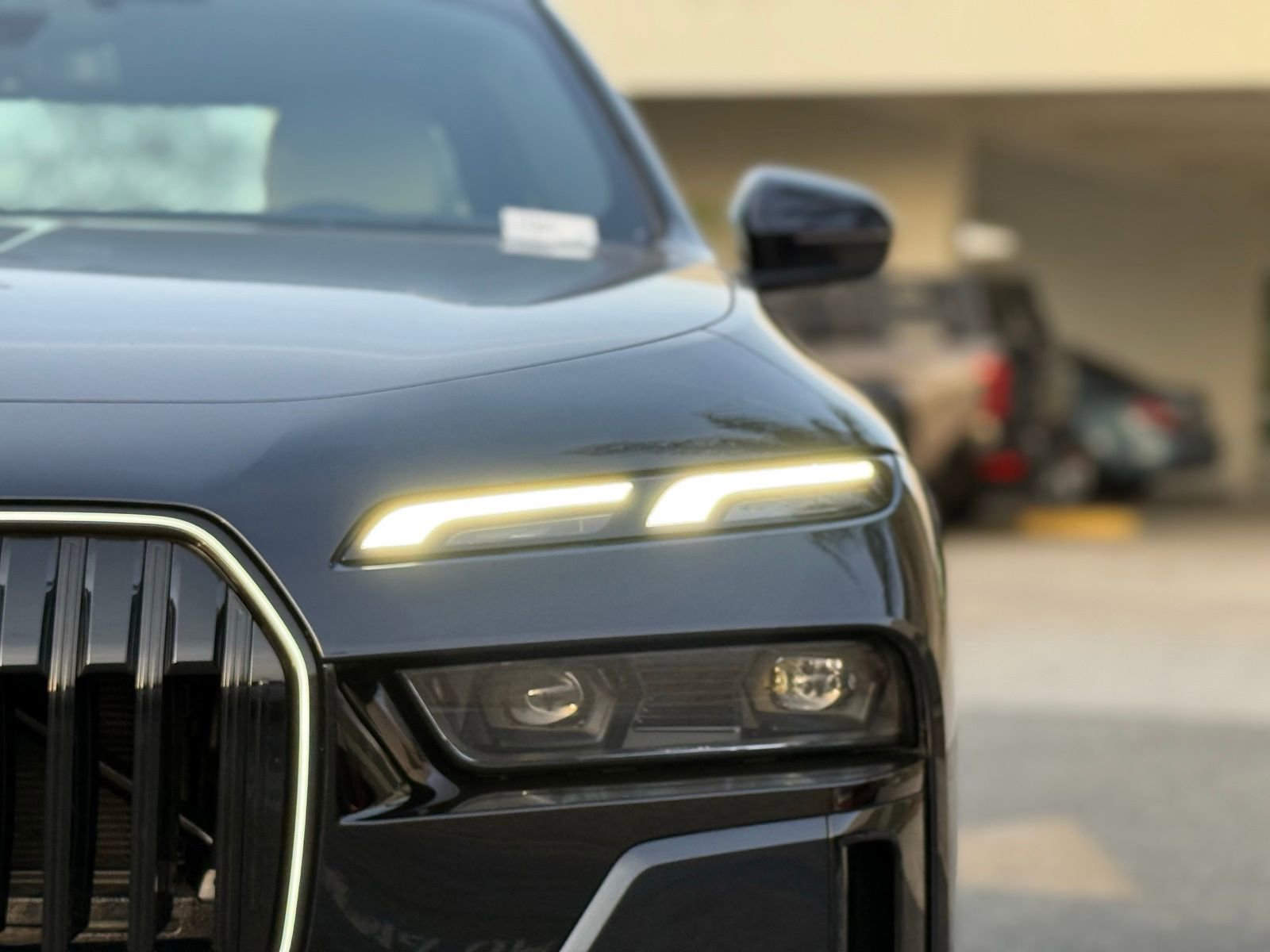 Used 2025 BMW 760i xDrive image 13