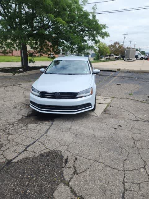 Used 2017 Volkswagen Jetta S w/ Jetta S Cold Weather Package FWD image 3