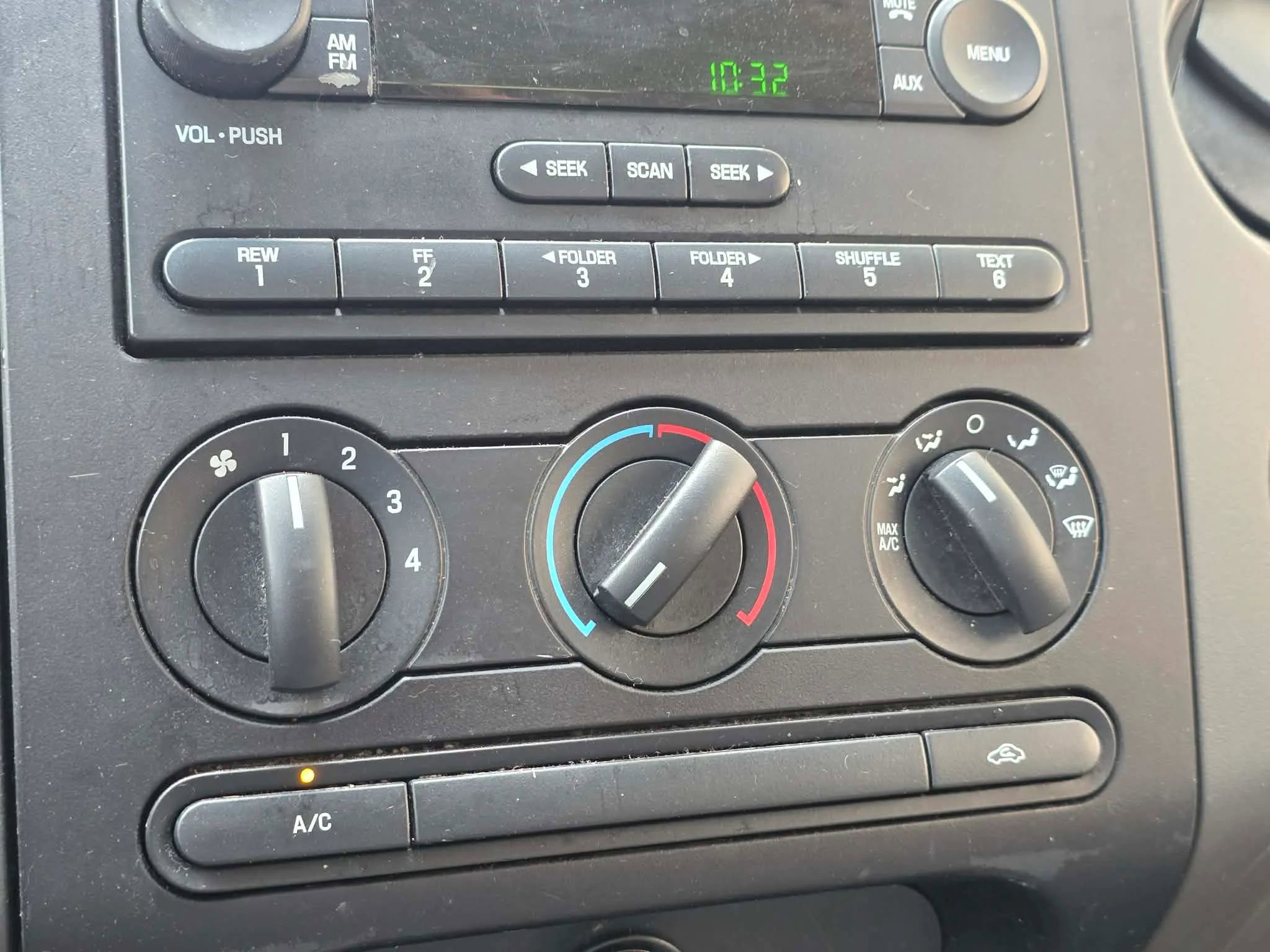 Used 2005 Ford F150 XLT image 18