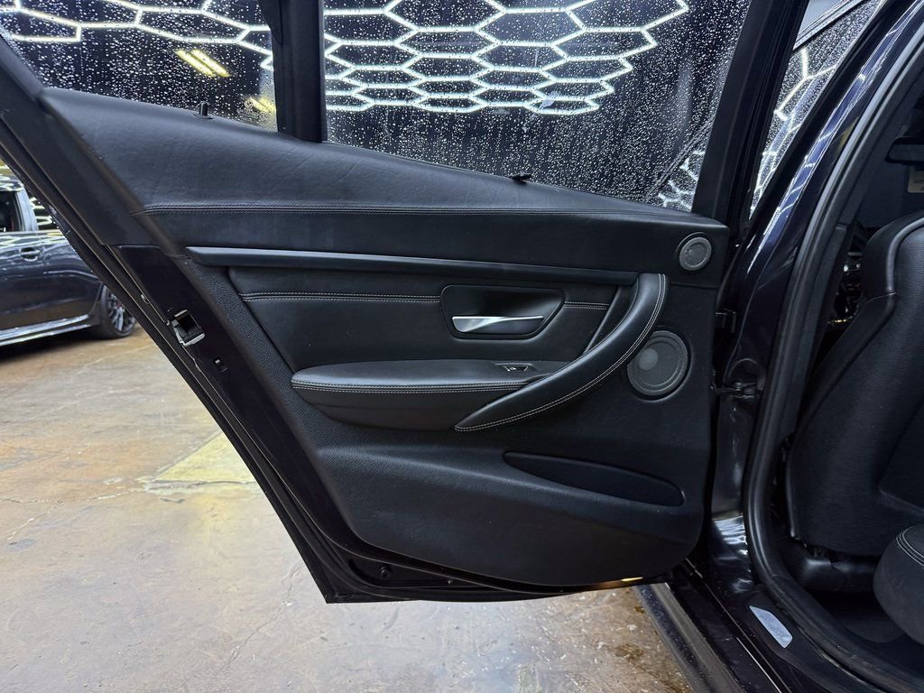 Used 2016 BMW M3 image 17
