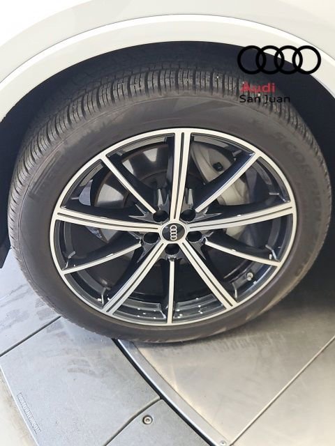 Certified 2025 Audi Q7 2.0T Premium Plus w/ Premium Plus Package image 6