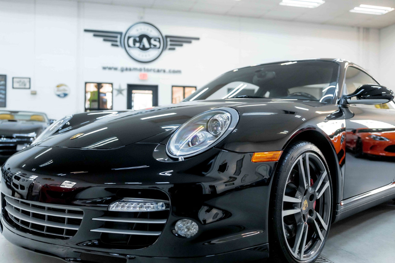 Used 2012 Porsche 911 Turbo image 9