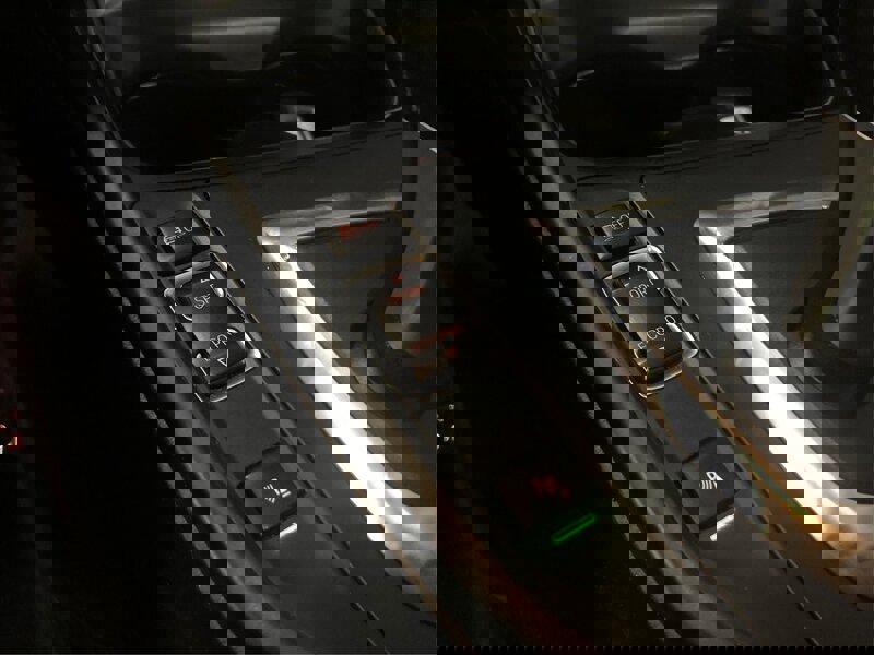 Used 2015 BMW 320i Sedan image 26