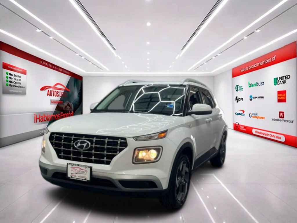 Used 2022 Hyundai Venue SEL FWD image 4