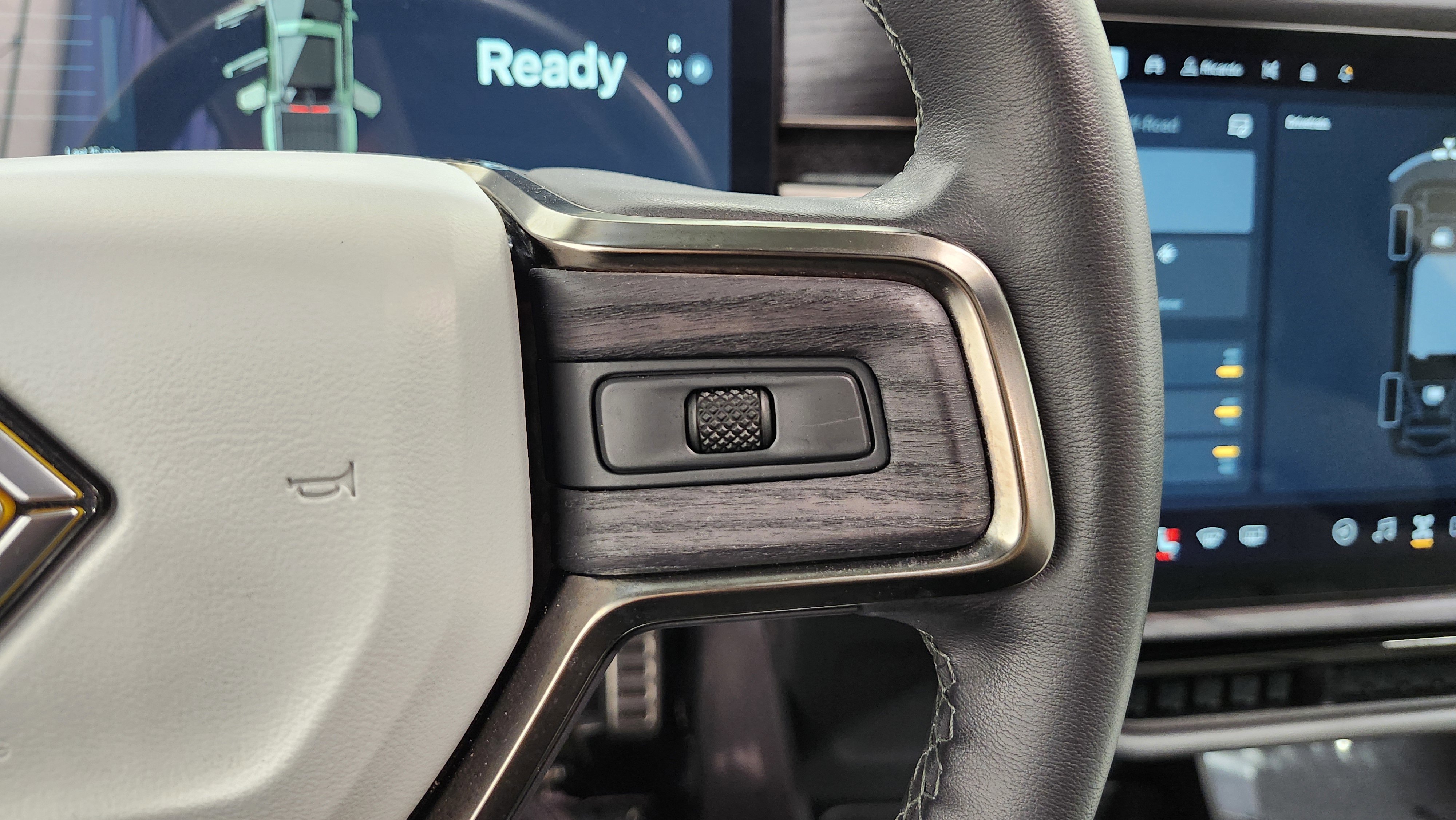 Used 2023 Rivian R1T Adventure image 36