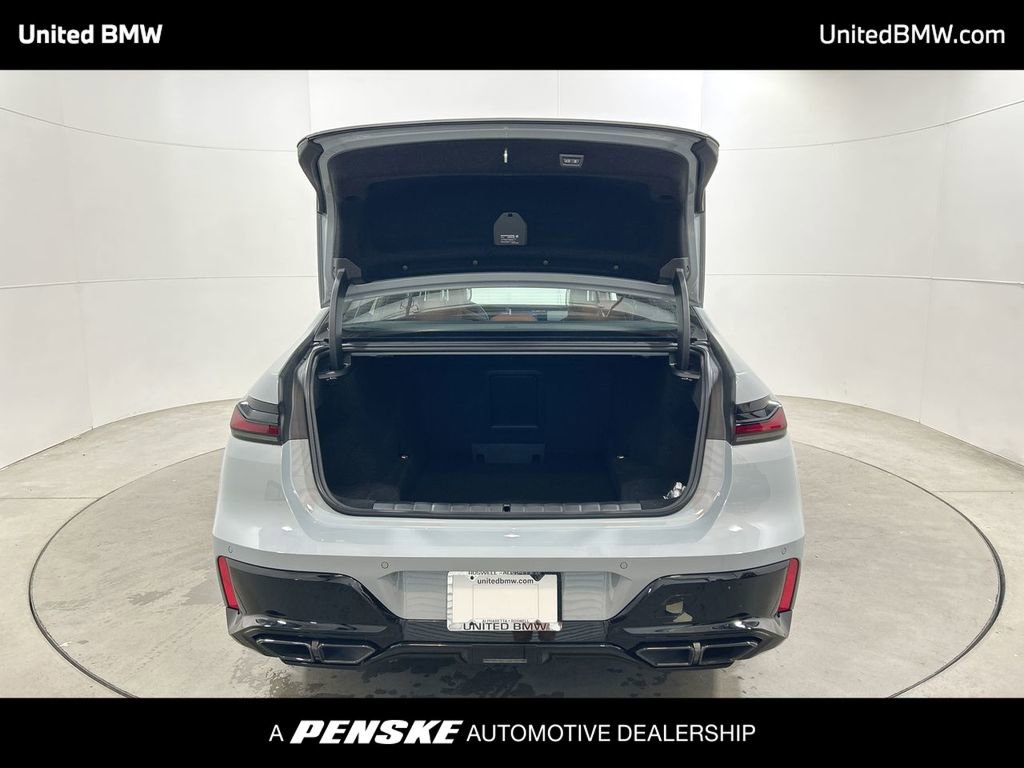 New 2026 BMW 760i xDrive w/ Executive Package image 22