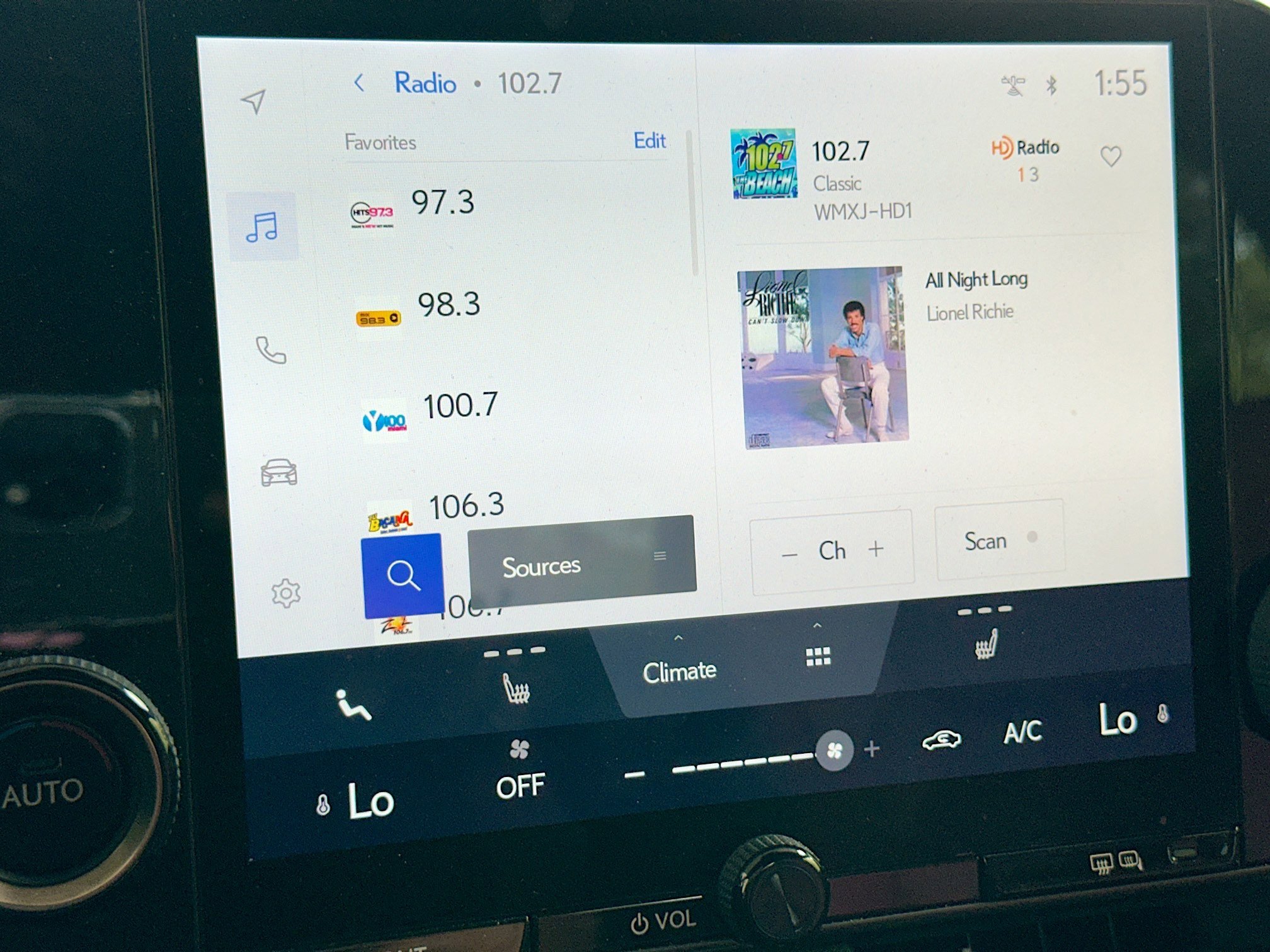 Used 2024 Lexus NX 250 FWD w/ Towing Package (2000 Lbs) image 14