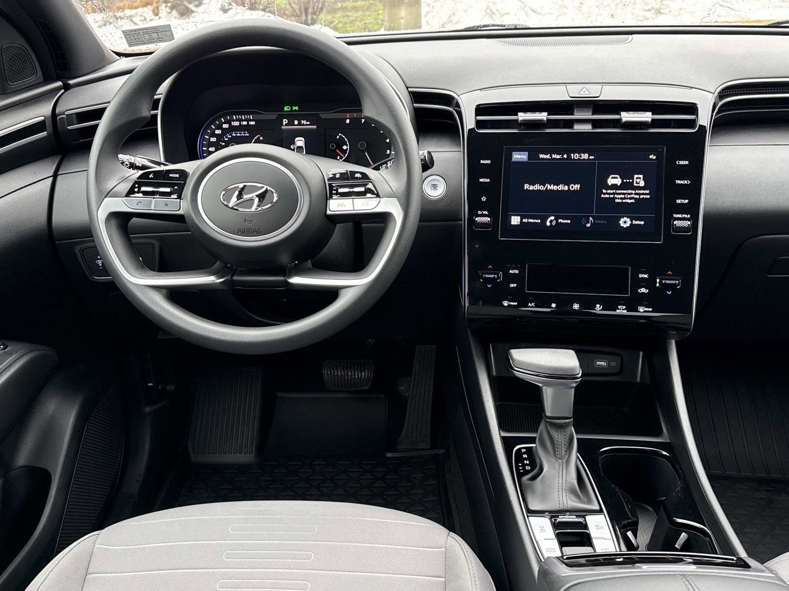 Used 2024 Hyundai Santa Cruz SEL image 2