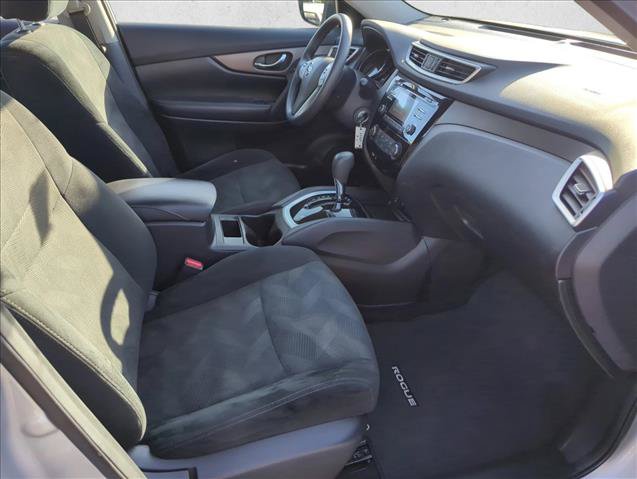 Used 2016 Nissan Rogue S FWD image 26
