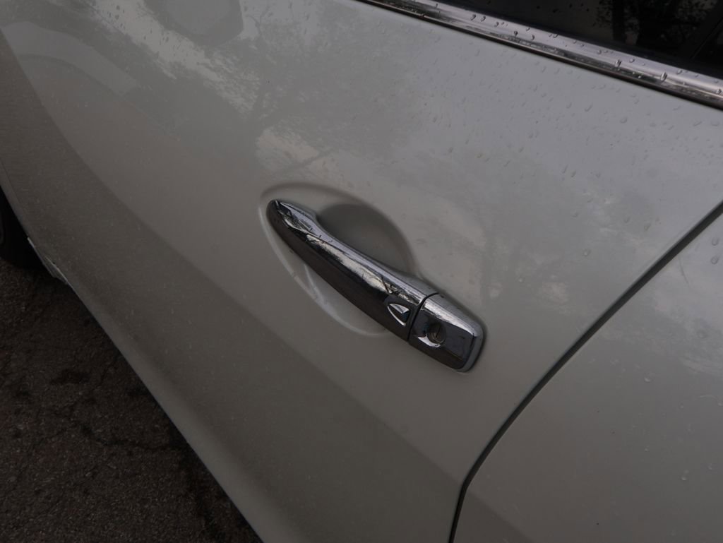 Used 2017 Nissan Maxima Platinum image 13