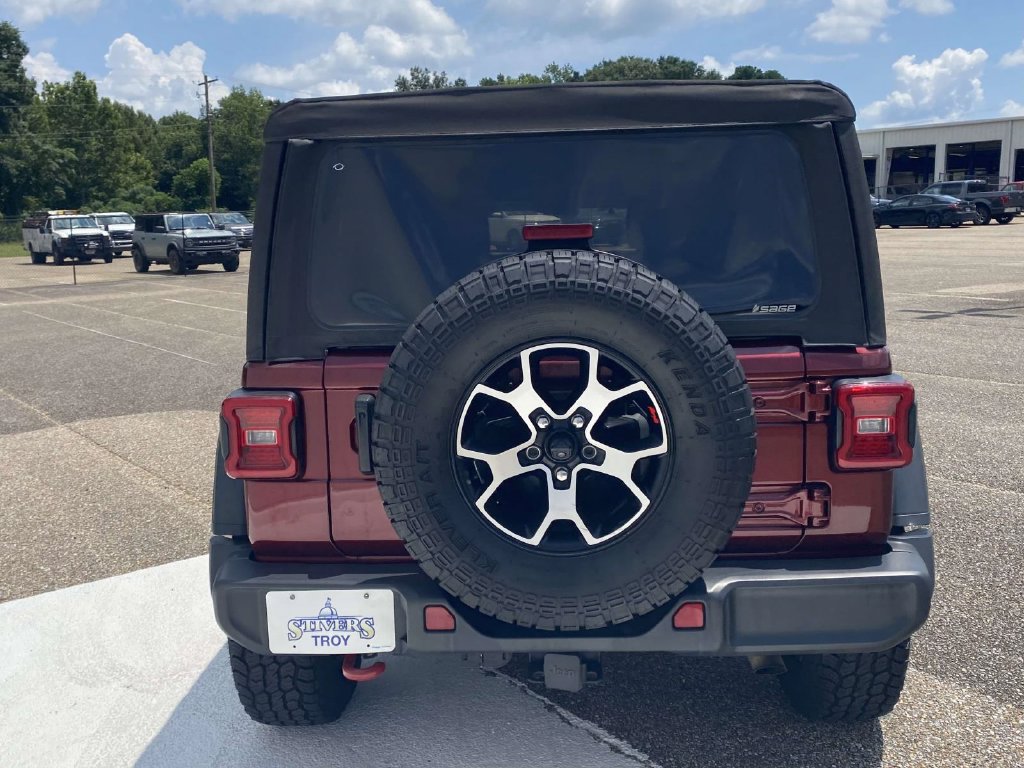 Used 2021 Jeep Wrangler Unlimited Rubicon w/ LED Lighting Group AWD/4WD image 6
