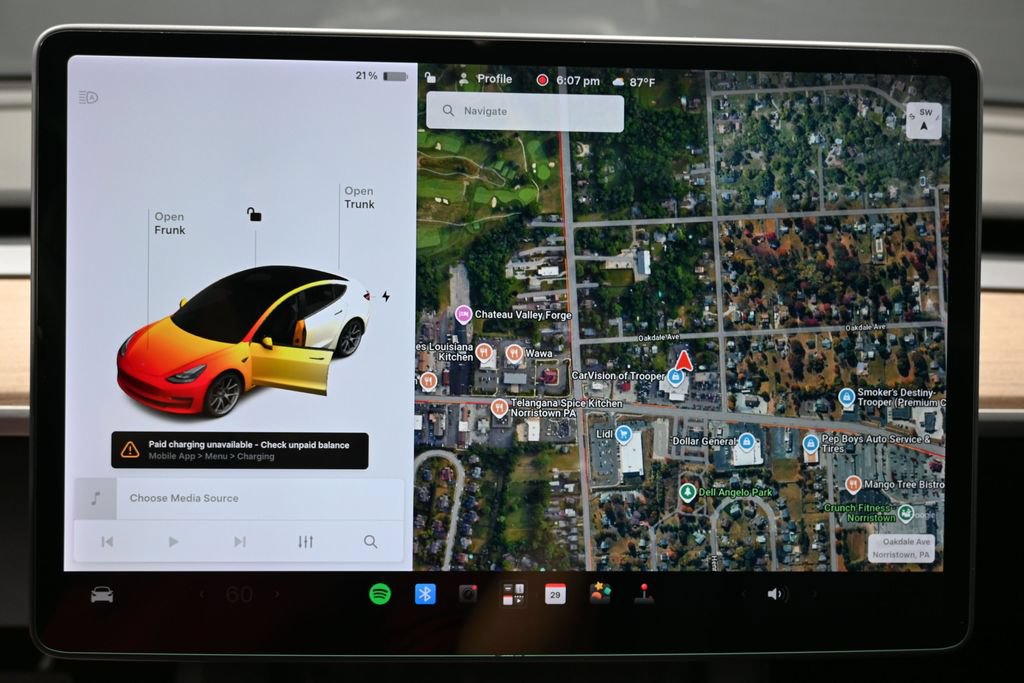Used 2021 Tesla Model 3 Standard Range Plus RWD image 28