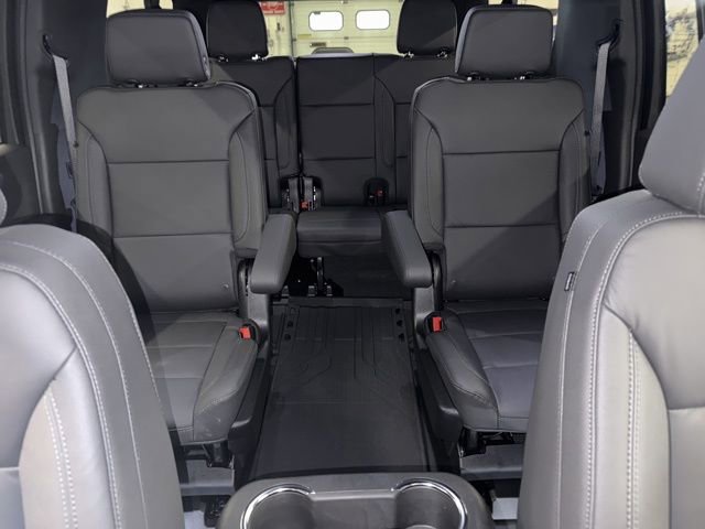 New 2026 Chevrolet Suburban LT w/ Comfort Package AWD/4WD image 29