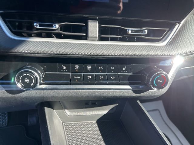 New 2026 Chevrolet Equinox LT w/ Midnight Edition FWD image 24