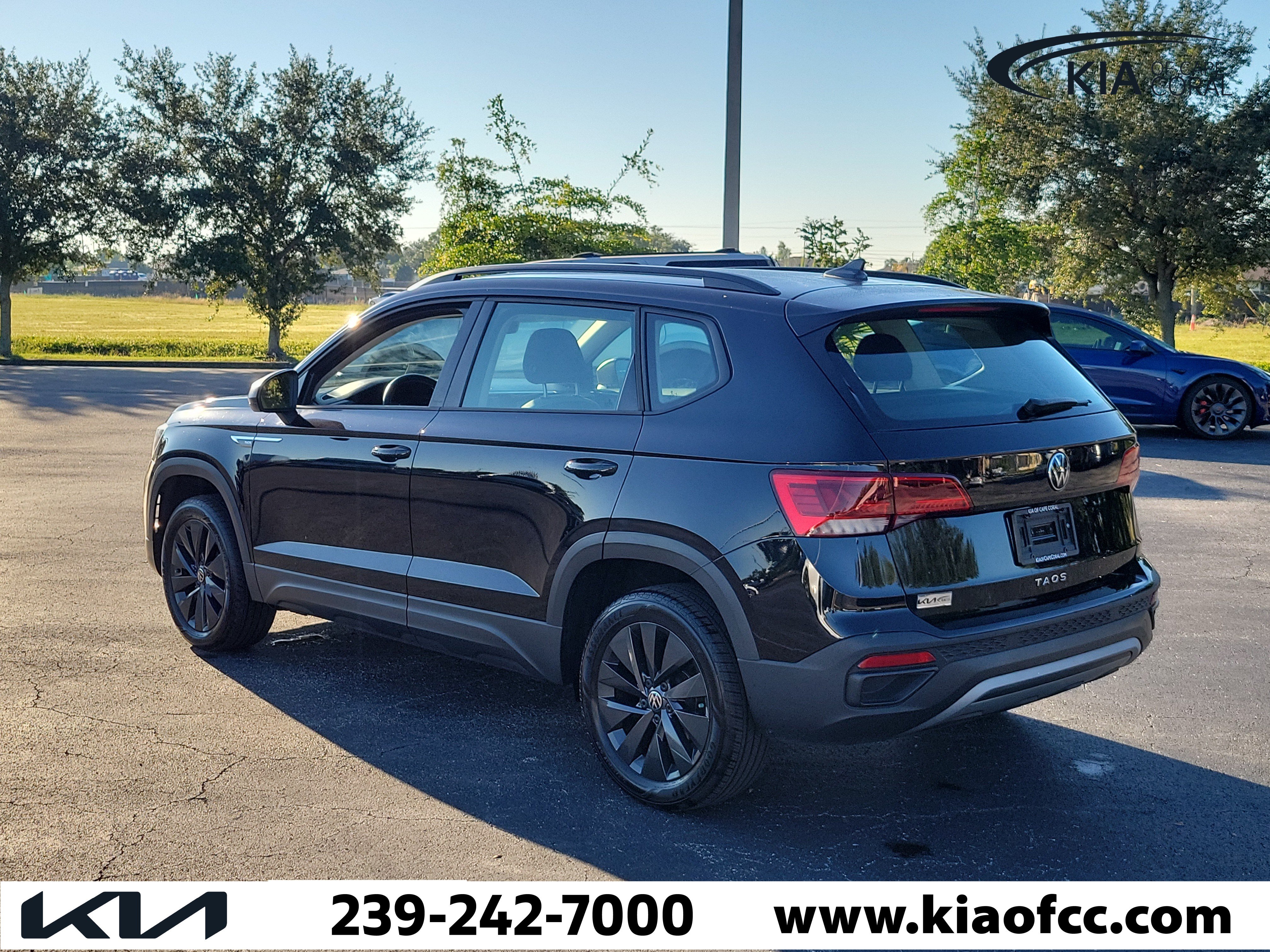 Used 2024 Volkswagen Taos S FWD image 4