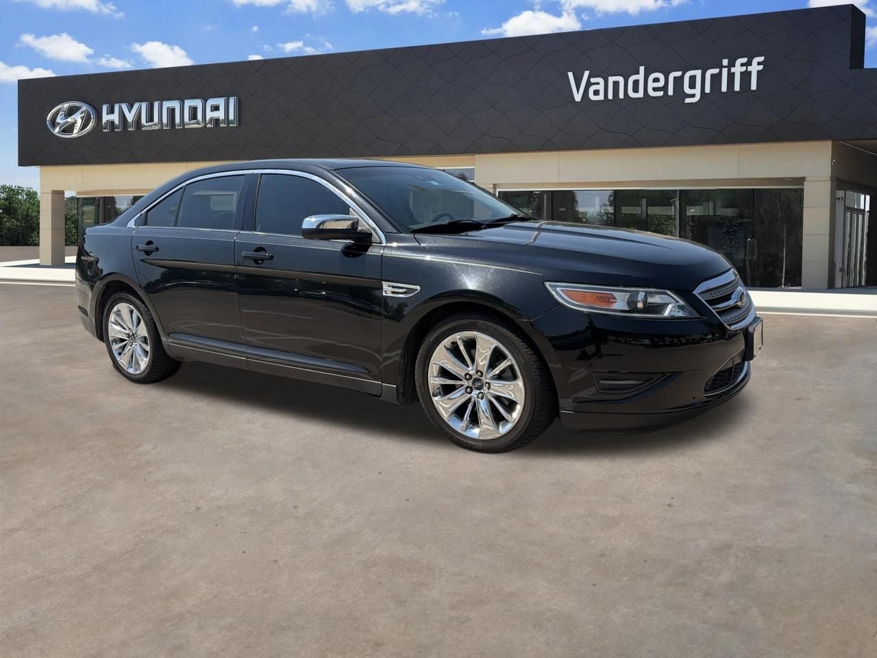 Used 2010 Ford Taurus Limited FWD video 1
