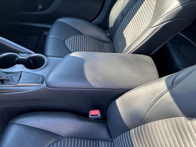 Used 2021 Toyota Camry SE image 28